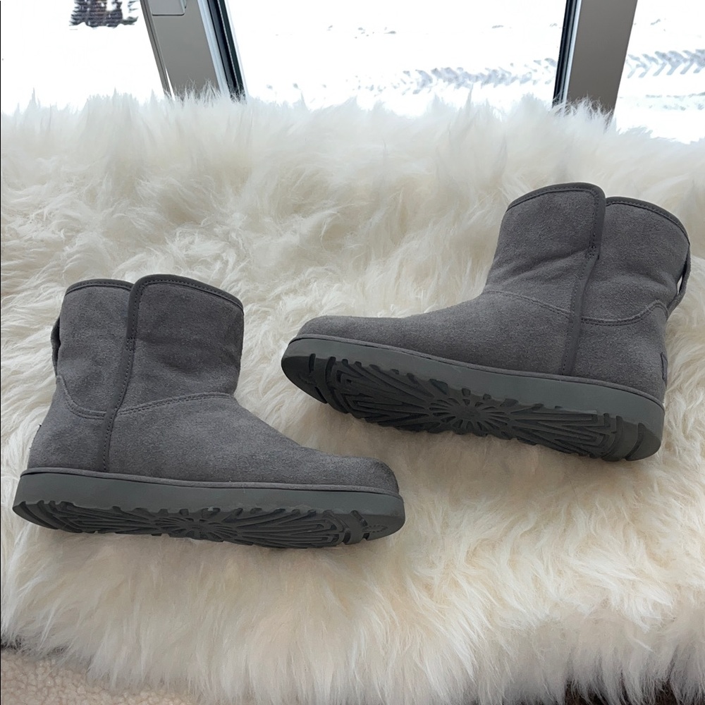 Ugg Cory II suede bootie 6